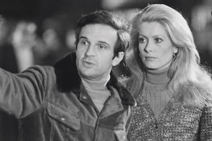 En el set de filmación de La sirena del
Mississippi, dirigida por François Truffaut, con quien tuvo un romance