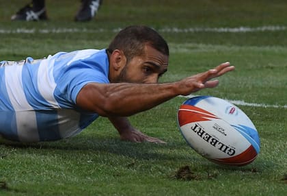 Revol apoya su try ante Canadá