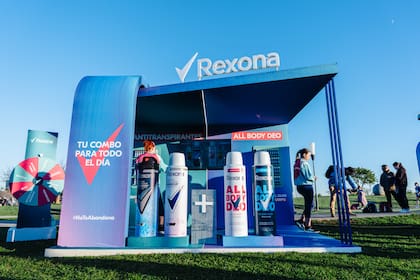 Rexona estuvo presente con varios espacios pensados para diferentes actividades y momentos del evento.