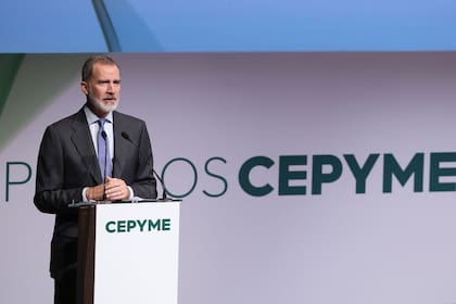 Rey Felipe VI destaca la "realidad compleja" de los hispanohablantes en EE.UU. y defiende el papel del español en ese país