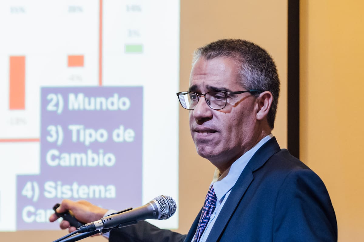 Reyes estimó una inflación de entre 6% y 7% mensual.