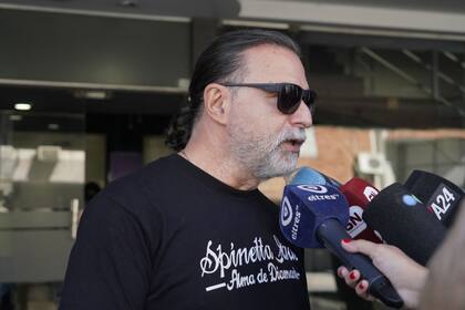 Reynaldo Sietecase afirmó que el diputado usa una noticia del 2001 sobre un hecho policial menor para justificar el desfinanciamiento de la UBA