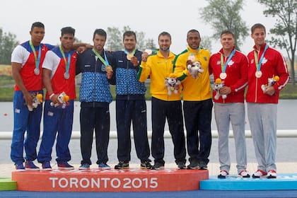 Rezola y Di Giacomo exhiben sus medallas de oro