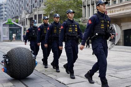 RG-T es un robot policía creado con inteligencia artificial (IA)