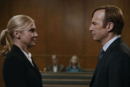 Rhea Seehorn y Bob Odenkirk