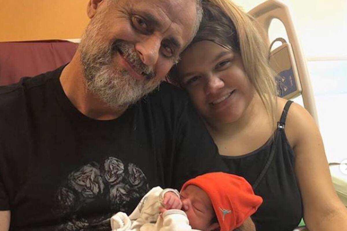 Rial junto a su hija Morena y su flamante nieto