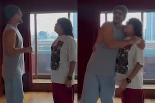 El encuentro entre Arjona y la Mona Jiménez: elogios, admiración mutua y un entrañable abrazo