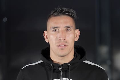 Ricardo Centurión tiene contrato con Vélez por 18 meses más