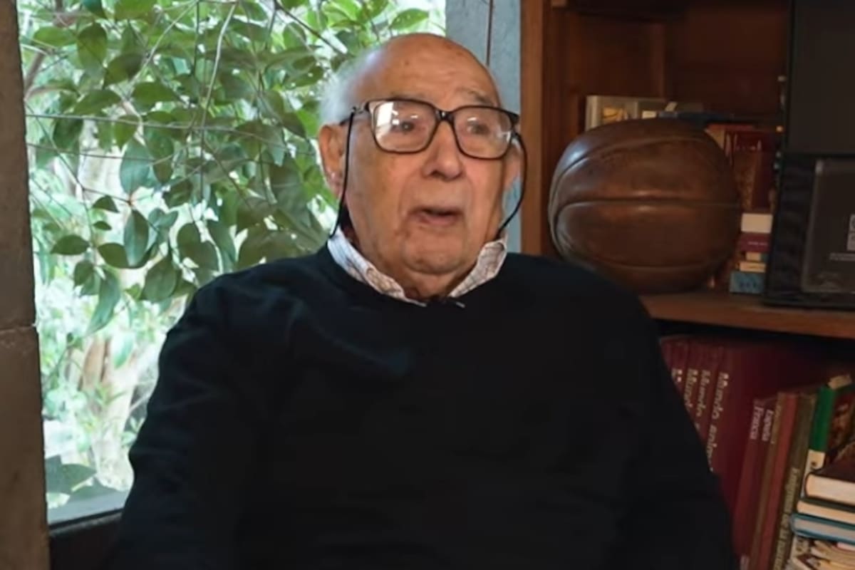 Ricardo González, campeón con la selección argentina de básquetbol en 1950