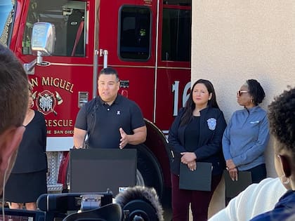 Ricardo Lara emitió una moratoria para que las aseguradoras de California no cancelen sus pólizas en áreas afectadas, de igual manera pide suspender las no renovaciones