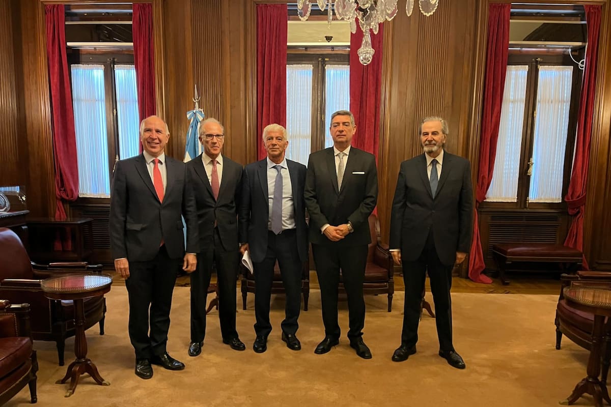 Ricardo Lorenzetti, Carlos Rosenkrantz, Mariano Cúneo Libarona, Horacio Rosatti y Juan Carlos Maqueda