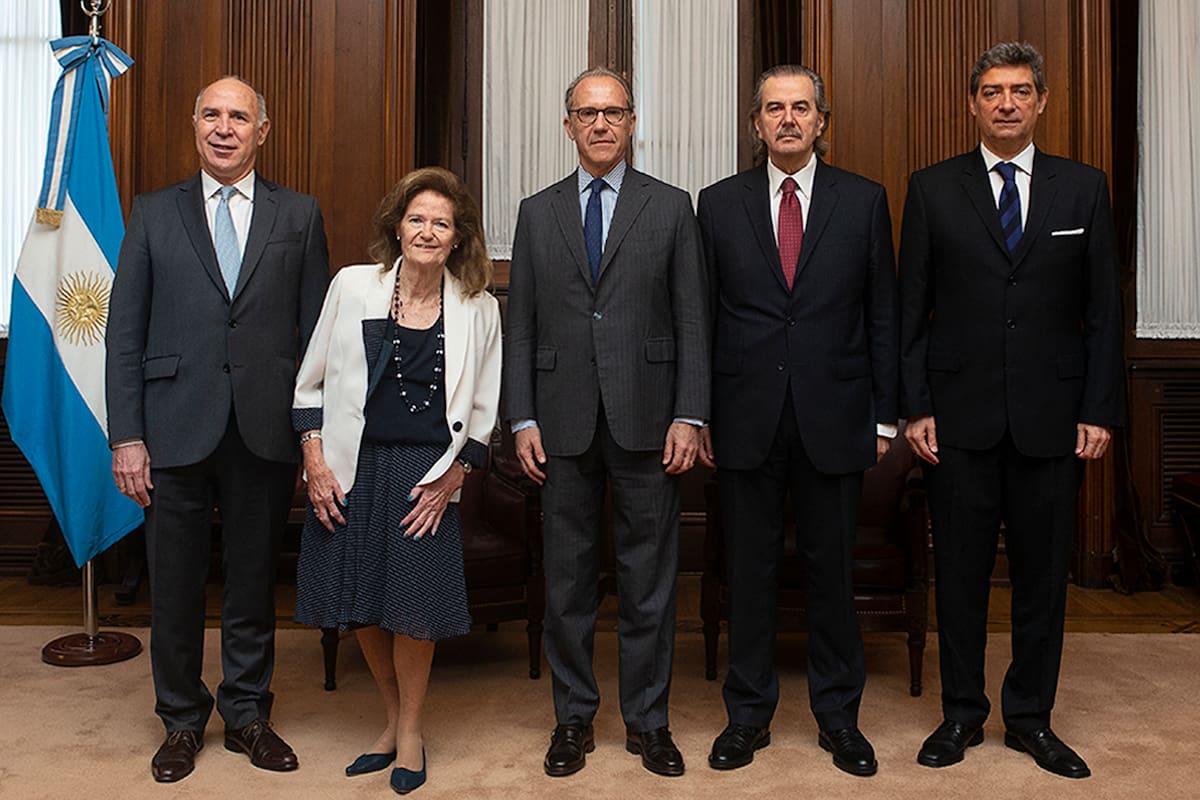 Ricardo Lorenzetti, Elena Highton de Nolasco, Carlos Rosenkrantz, Juan Carlos Maqueda y Horacio Rosatti