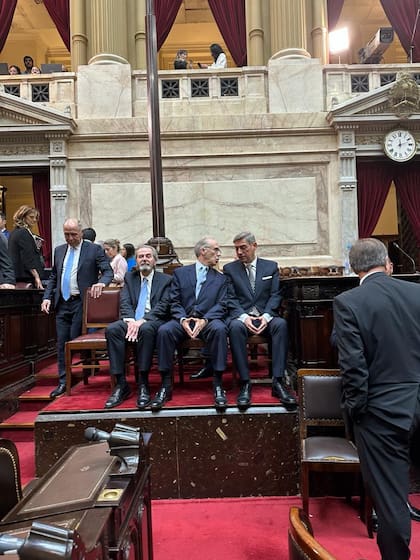 Los jueces de la Corte escuchan el discurso de Milei