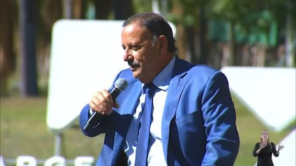 Ricardo Quintela estableció el pago de un aporte extraordinario y obligatorio para los contribuyentes inscriptos en el impuesto sobre los Ingresos Brutos.