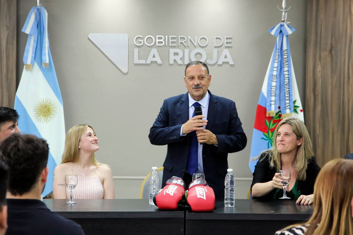 Ricardo Quintela, gobernador de La Rioja, insiste con el concepto de "gobernanza" para limitar la libertad de expresión