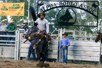 Ricardo "Ricky" Massola es agrónomo y en su tiempo libre brilla en el rodeo australiano