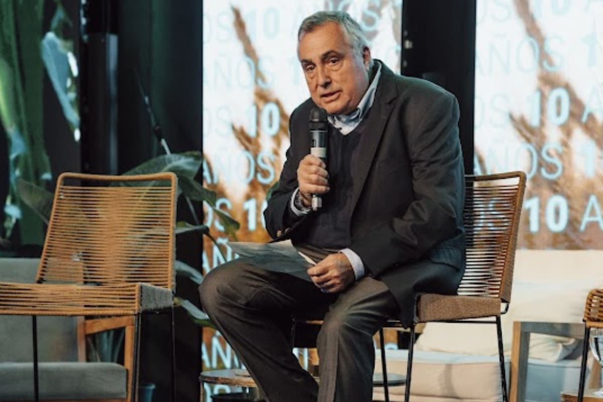 Ricardo Yapur, CEO de Rizobacter, durante la conmemoración por los 10 años del curasemillas biológico Rizoderma