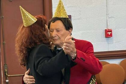 Richard Fida cumplió 100 años y los celebró con una fiesta temática de Nueva York