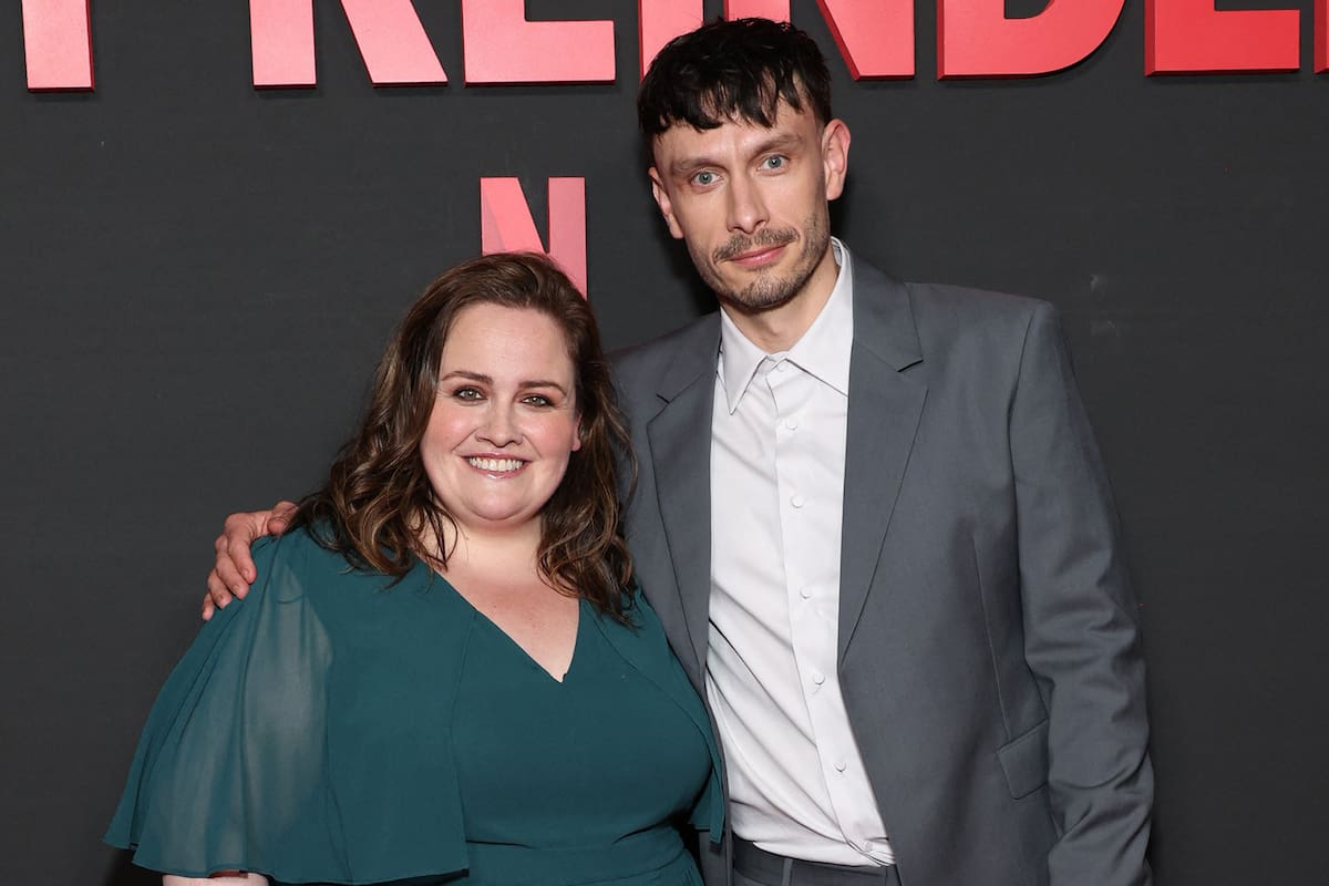 Richard Gadd junto a Jessica Gunning, la actriz que interpreta a Martha en Bebé Reno