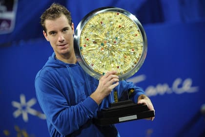 Richard Gasquet con su nuevo título en Montpellier