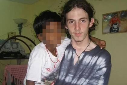 Richard Huckle murió tres años después de ser condenado a cadena perpetua por abuso de menores de Malasia y Camboya