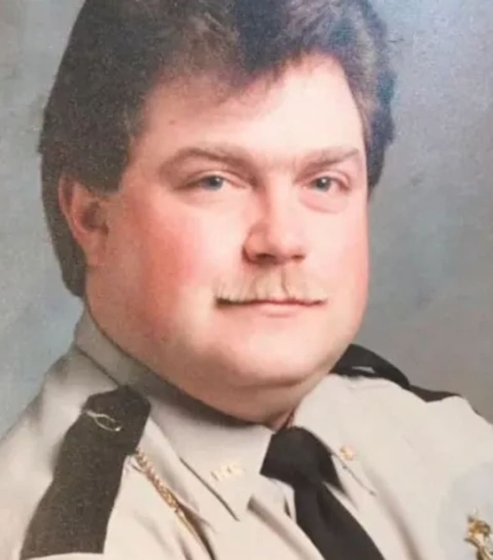 Richard Jewell tenía 33 años cuando pasó, en apenas tres días, de ser presentado como un héroe a quedar bajo sospecha por el atentado en Atlanta