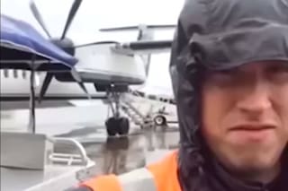 Robó un avión sin ser piloto, despegó y hasta hizo una increíble acrobacia antes del fin