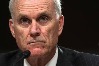 Richard Spencer, secretario de la Marina, rechazó la defensa que había realizado Trump de un cuestionado navy seal