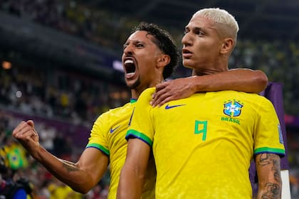 Richarlison convirtió el tercer gol de Brasil ante Corea del Sur por los octavos de final de la Copa del Mundo
