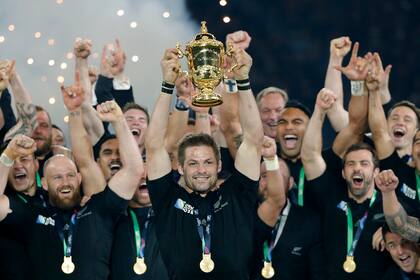 Mundial de Rugby 2023: cómo es el trofeo Web Ellis y por qué se