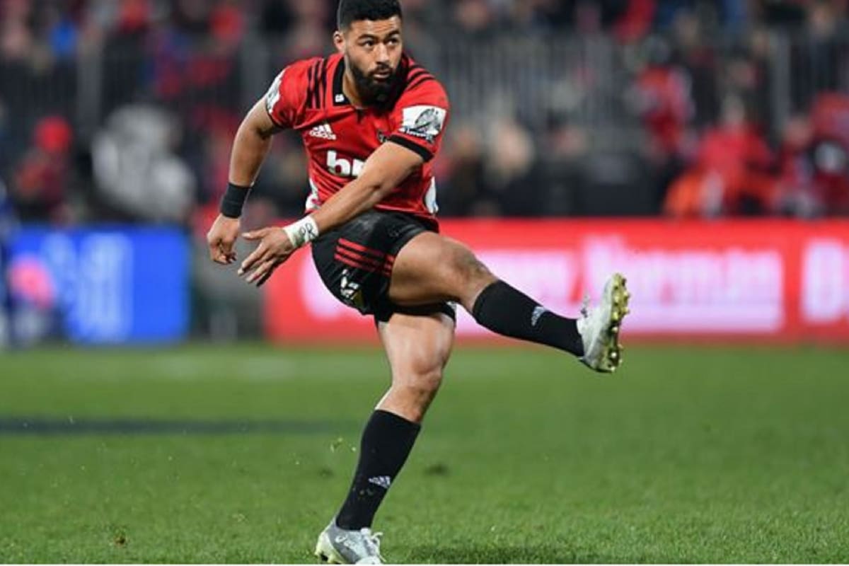 Richie Mounga, el preferido de los hinchas para que sea el apertura de los All Blacks