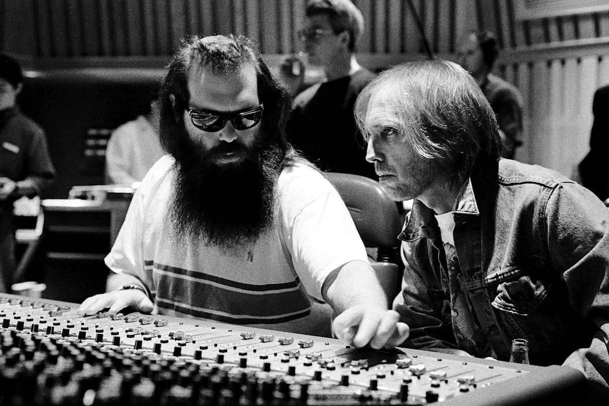 Rick Rubin y Petty en el estudio en las sesiones de Wildflowers, 1993. A mediados de octubre, se editó un set multidisco: Wildflowers and All the Rest