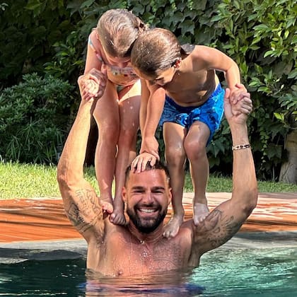 Ricky Martin con sus hijos más pequeños, Lucía y Renn (Instagram/@ricky_martin)