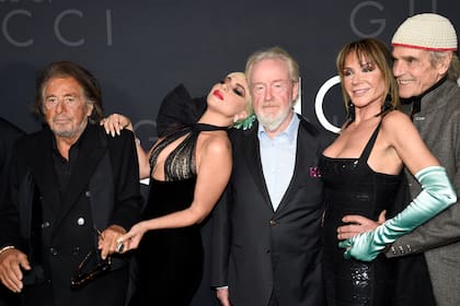 Ridley Scott, director de La casa Gucci, le respondió a los herederos de la marca italiana