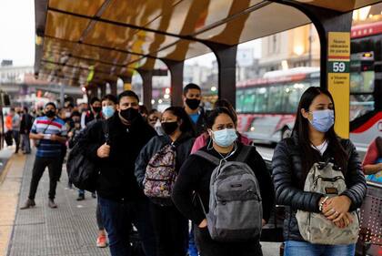 Rigen las nuevas restricciones en el AMBA. Estación de trenes de Constitución