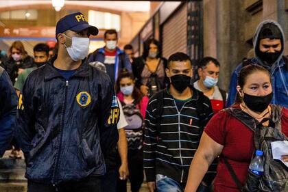 La policía controla en la estación Constitución