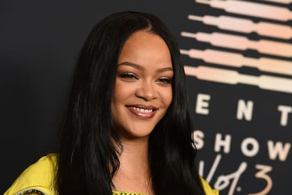 Rihanna durante el evento de su línea de lencería Savage X Fenty (2021). Foto: Jordan Strauss/Invision/AP, Archivo