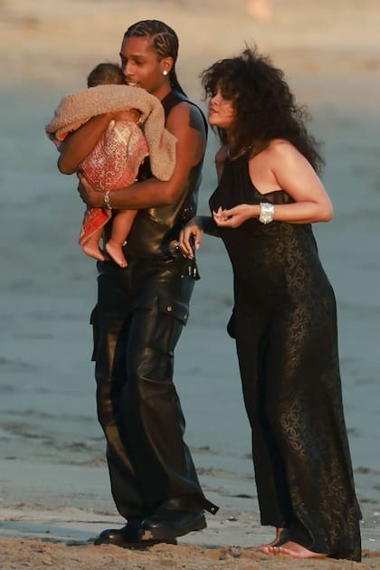 Rihanna y ASAP Rocky tuvieron a su primer hijo en el 2022