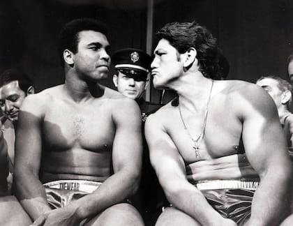 Ringo sacaba a relucir su carácter desafiante contra Muhammad Alí, uno de los boxeadores más reconocidos mundialmente