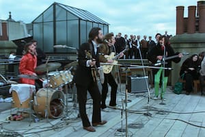 Ringo Starr, Paul McCartney, John Lennon y George Harrison en el momento más esperado del documental Get Back