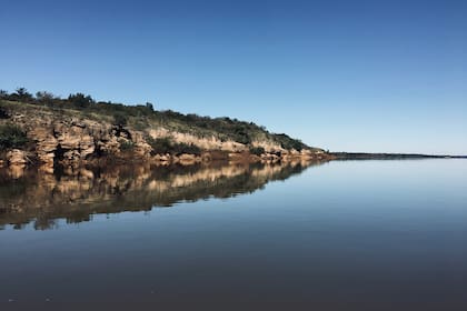 Río Uruguay, cerca a la costa de Colón en Entre Ríos