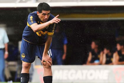 Riquelme en la cancha de Boca como jugador. El sábado volverá, pero a la tribuna
