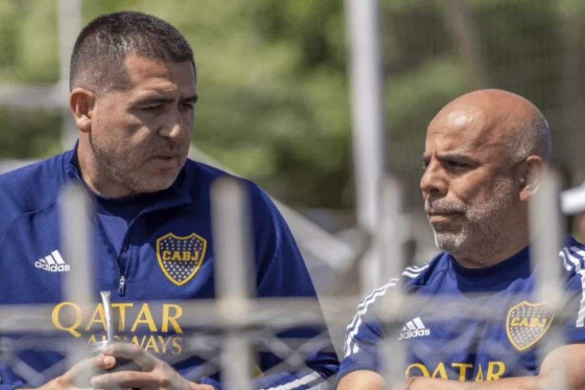 Riquelme y Serna dialogan en Boca Predio (Prensa Boca)