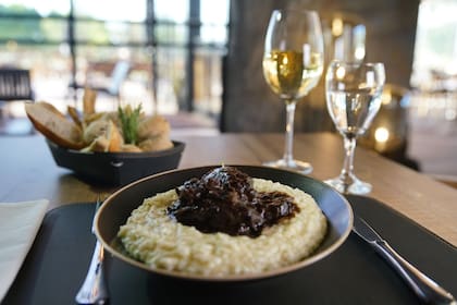 Risotto al limón con gigot de cordero.