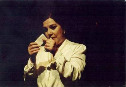 Rita Terranova en el personaje de Liubov Andréievna en El jardín de los cerezos, una puesta de 2005