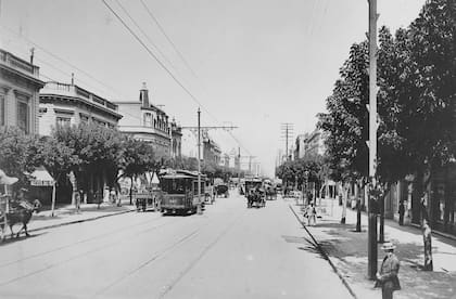 Rivadavia al 2100, desde calle Rincón hacia Pasco.
