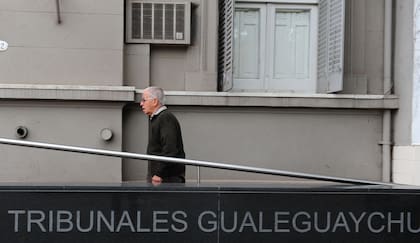Rivas recibió homenajes en vida y es un miembro conspicuo de las elites de la ciudad