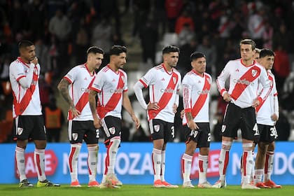 River, a pesar de la derrota con Argentinos Juniors, sigue en lo más alto de la tabla anual junto a Estudiantes