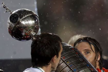 River celebró su cuarto título internacional en un año