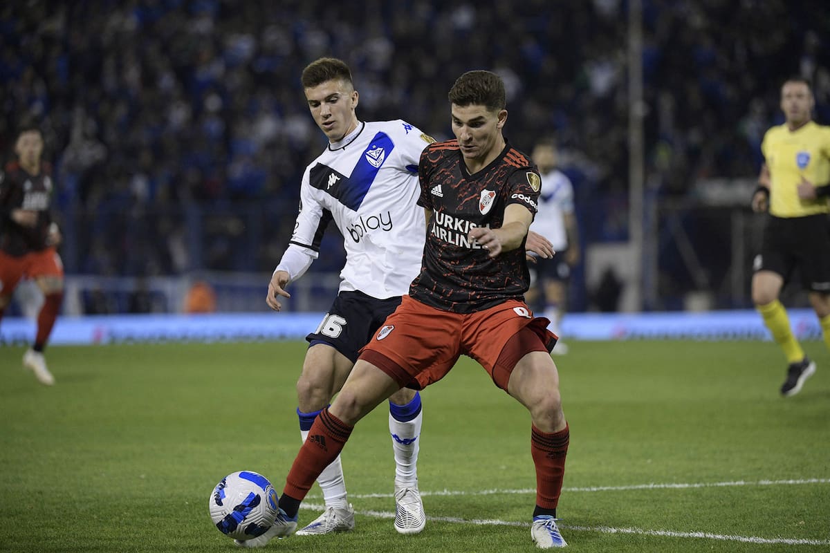 River debe ganar para clasificar, mientras que a Vélez le alcanza con un empate para acceder a cuartos de final